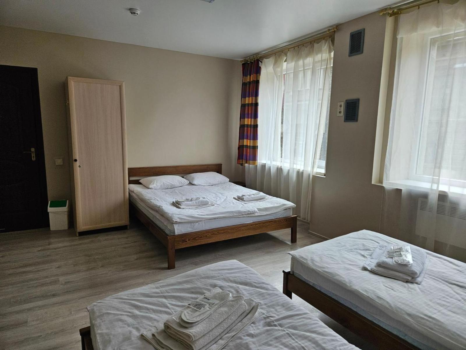 Lion Hill Hotel Liov Exterior foto